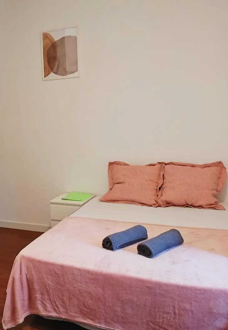 Diagonal R3 Bed and Breakfast Barcelona 0*,  España